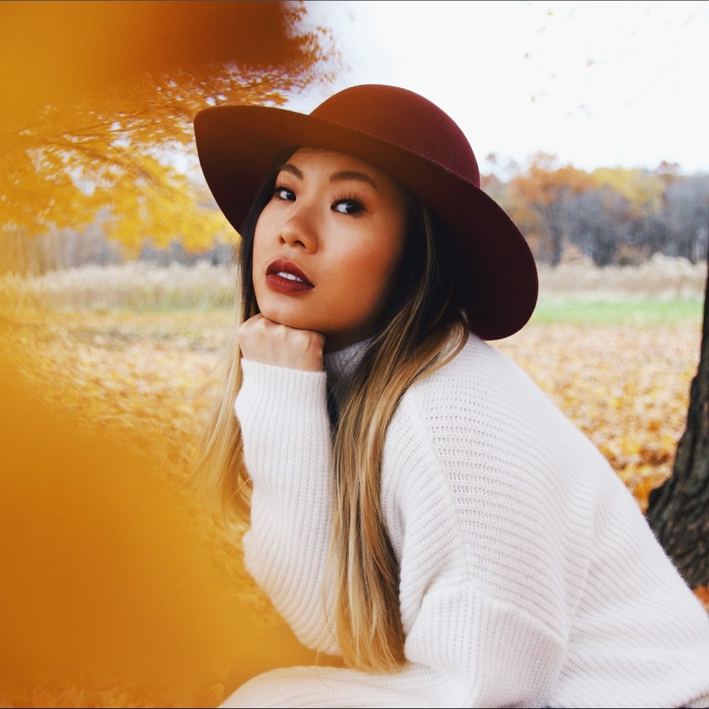 Meet your Posher, Khoi